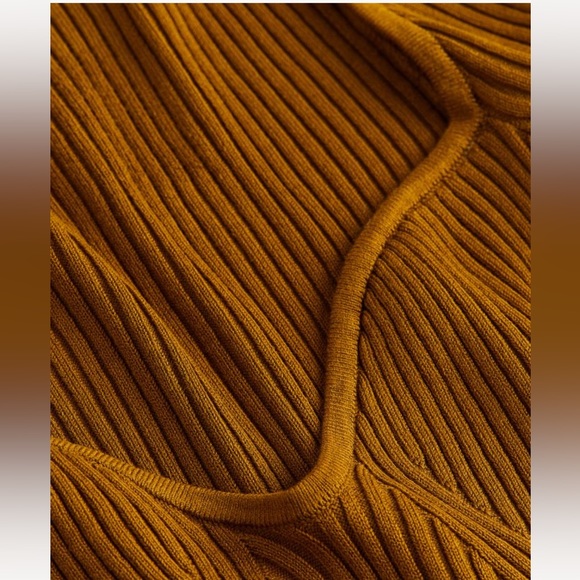 Knit Top - Picture 5 of 8